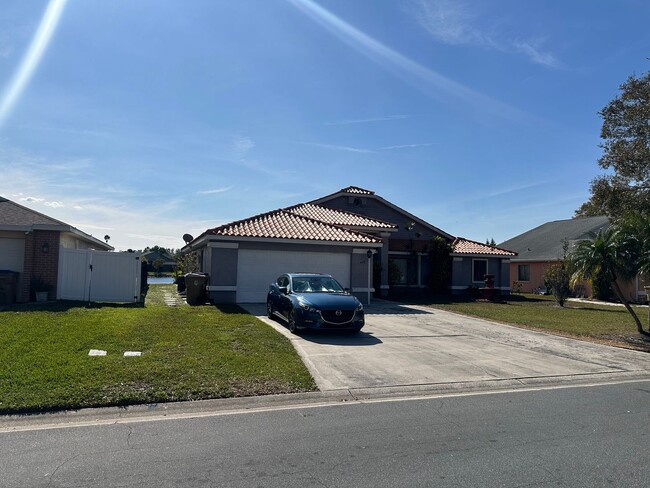 Building Photo - POOL HOME!! w/ Beautiful Pond View!!!