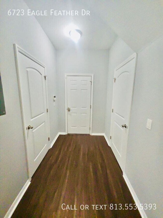 Building Photo - 6723 Eagle Feather Dr