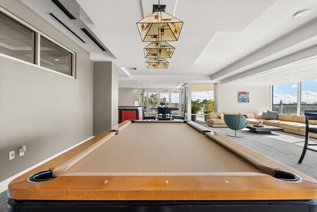 Building Photo - 101 S Eola Dr