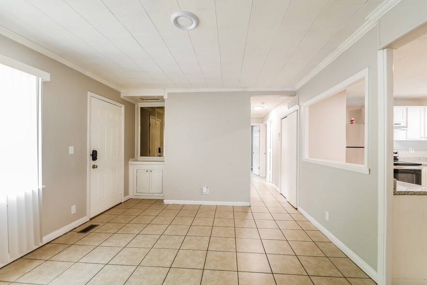 Building Photo - 3924 Elmonte Ct