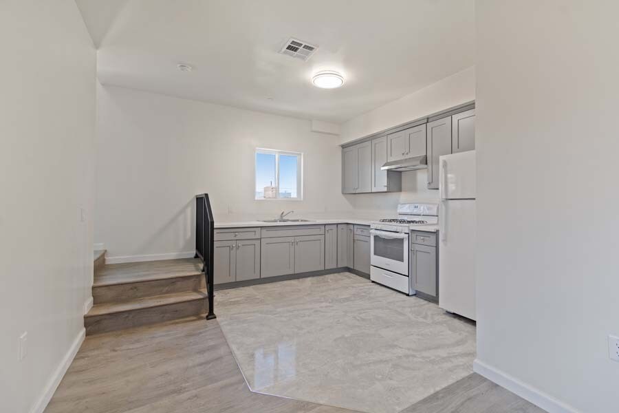 Building Photo - 11808 Hart St