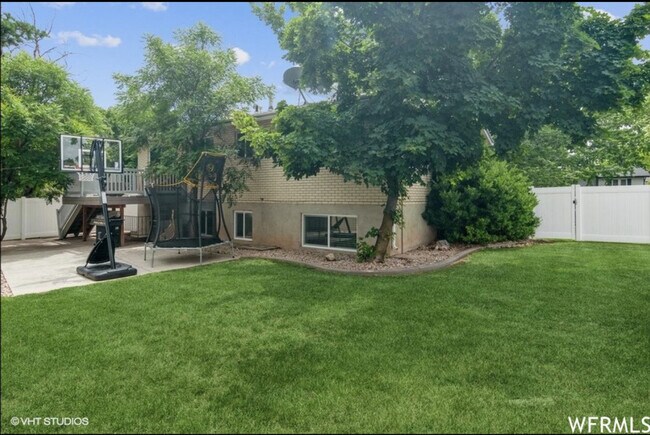 Building Photo - 1746 N 600 E