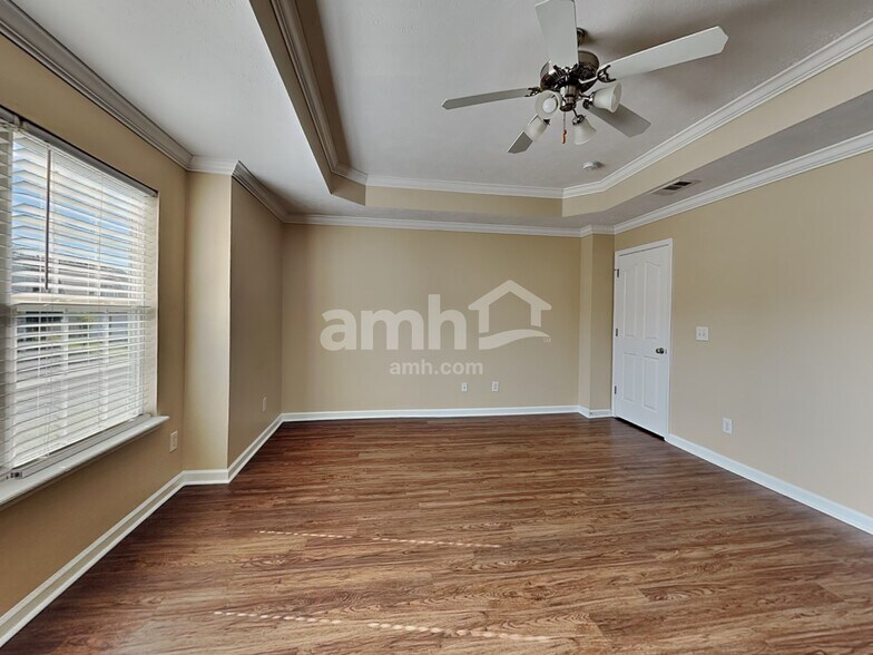 Building Photo - 3129 Skinner Dr