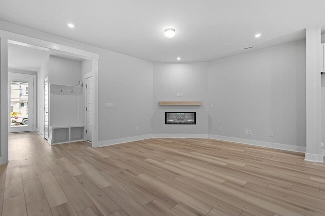 Building Photo - 148 Norwell Ln