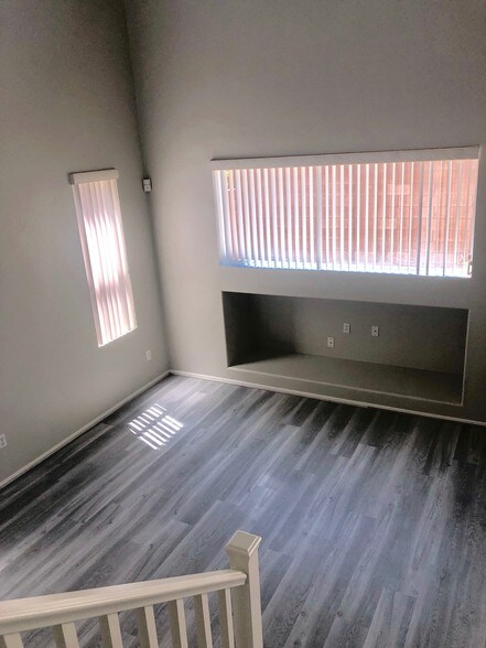 Building Photo - 705 Respectful Ridge Ave