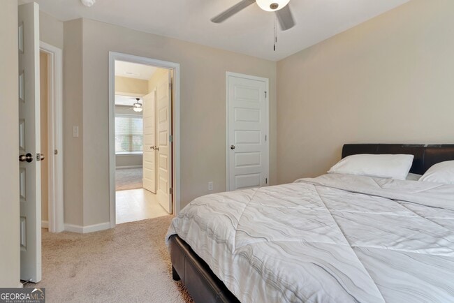 Building Photo - 180 Charleston Dr