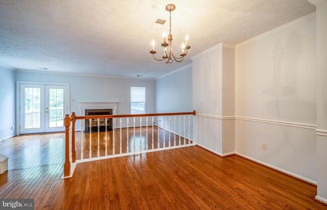 Building Photo - 8501 Blue Bird Woods Ct