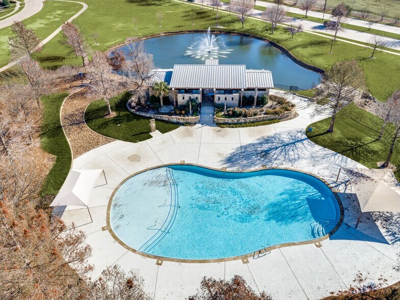 Building Photo - 10640 Line Berry Ln