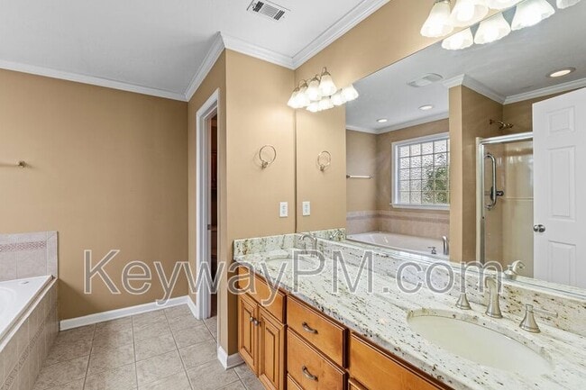 Building Photo - 4858 High Meadows Dr