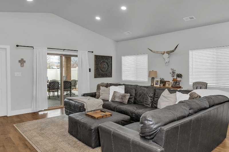 Building Photo - 205 Kelso Mesa Dr