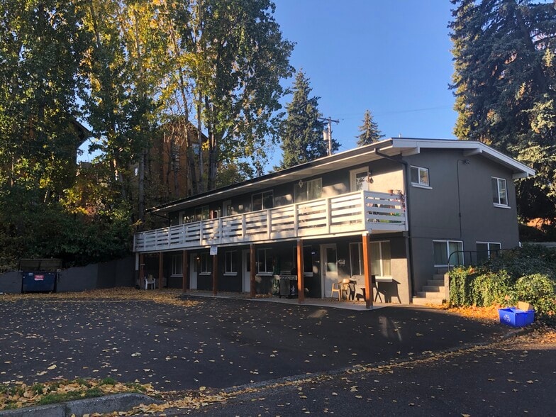 Building Photo - 501 13th St