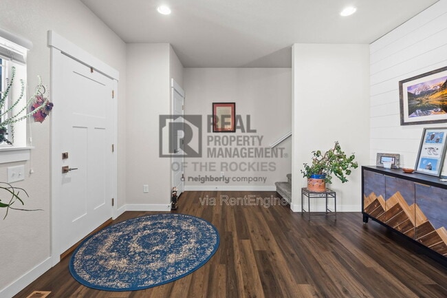 Building Photo - 218 E Chestnut St