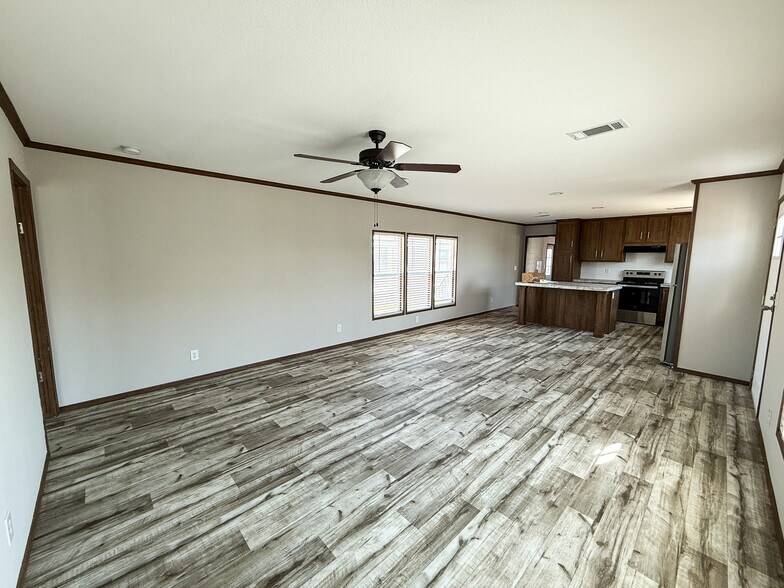 Building Photo - 132 Ponderosa Way