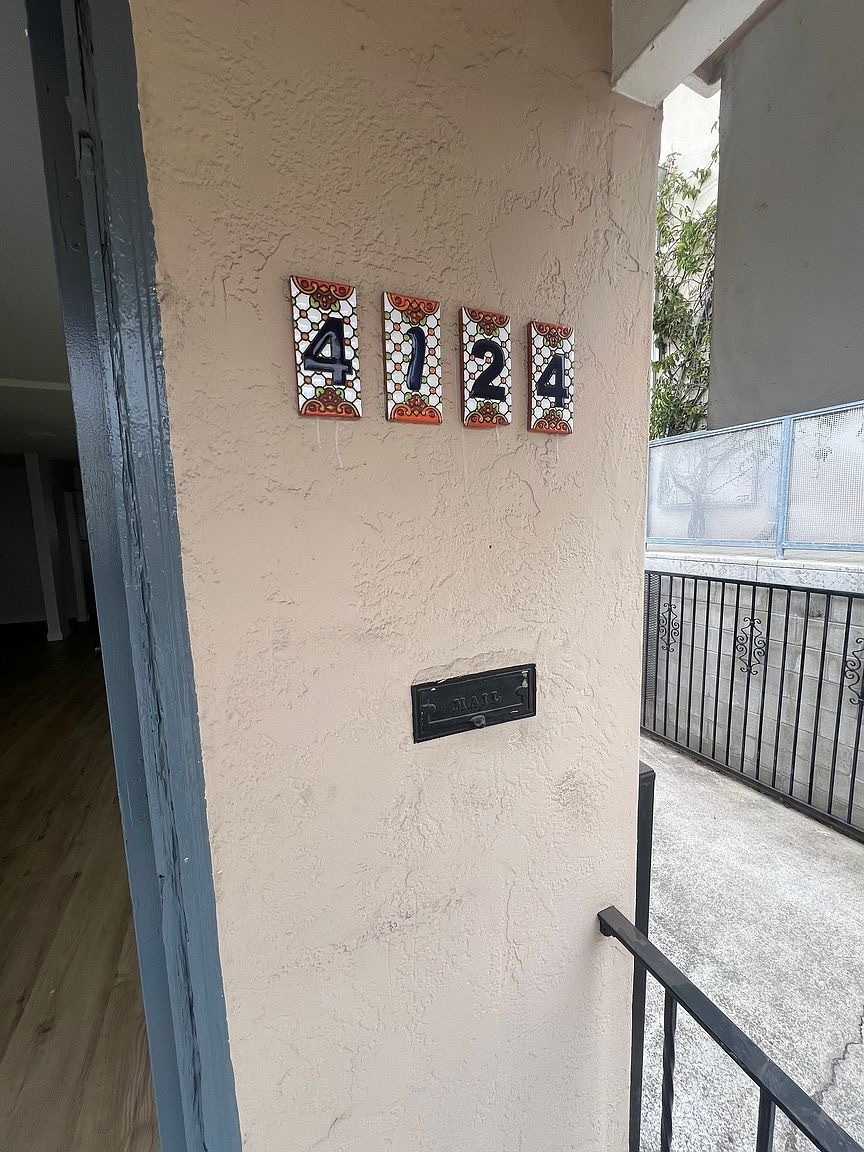 Building Photo - 4124 1st Ave
