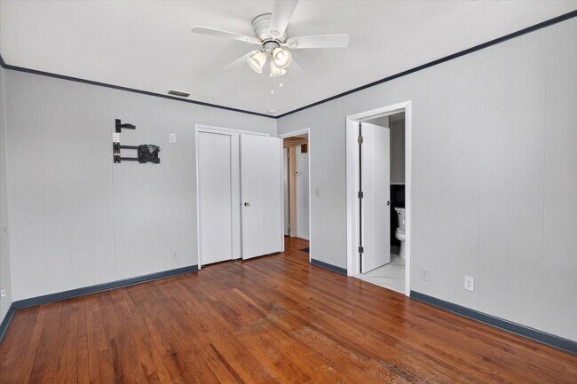 Building Photo - Beachside Pool Home Just Minutes from the Ocean!