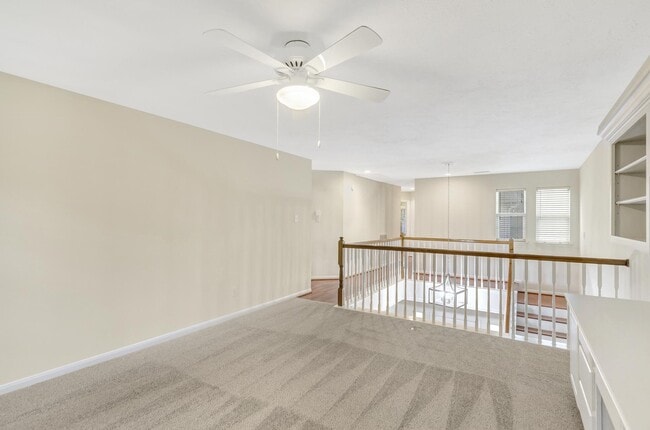Building Photo - 100 S Piper Trace