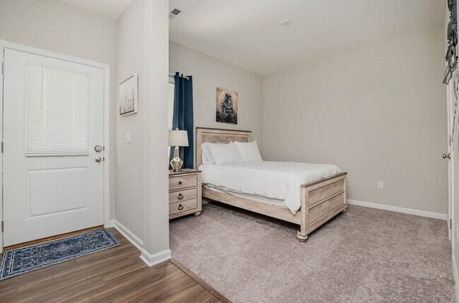 Building Photo - Fully Furnished Luxury Corporate Rental - Brand New Construciton