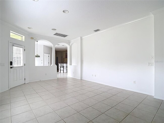 Building Photo - 7611 Helen White Ln