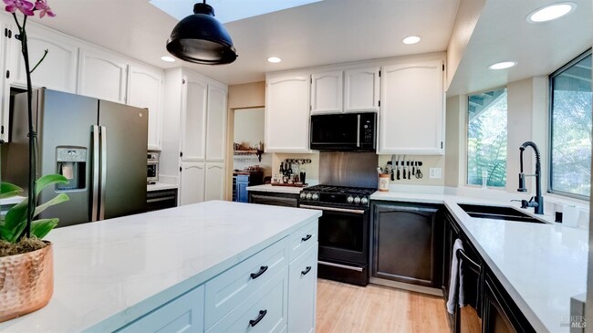Building Photo - 5270 Arnica Way