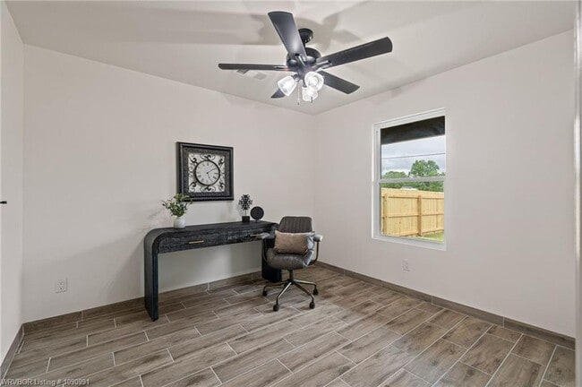 Building Photo - 10415 Preston Ct