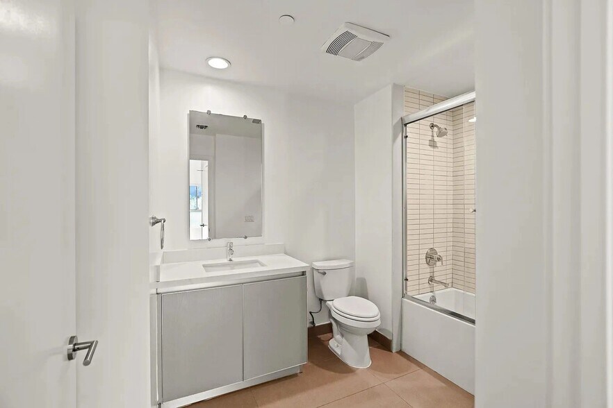 Building Photo - 5308 Sepulveda Blvd