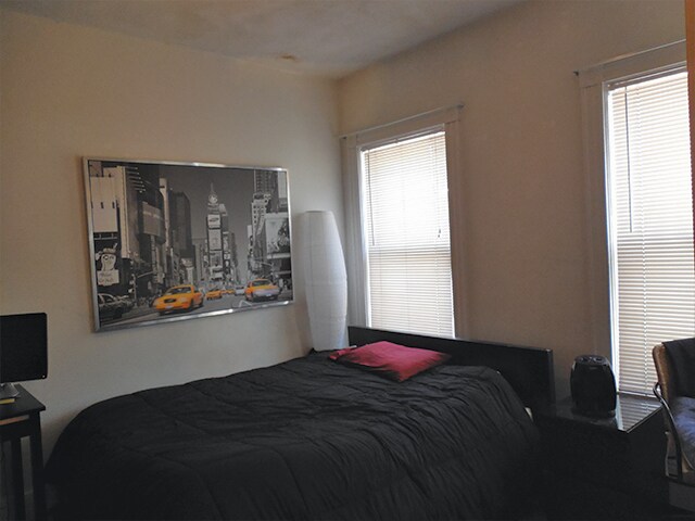 Building Photo - 339 Beacon St