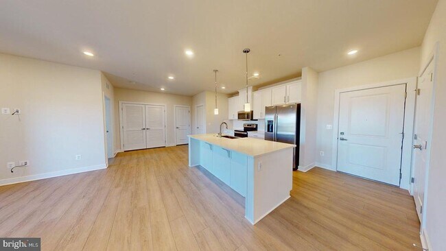 Building Photo - 12850 Mosaic Pk Wy