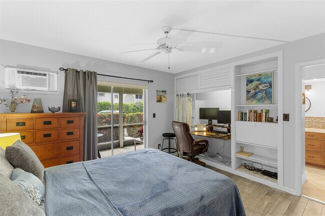 Building Photo - 30 SE 13th St