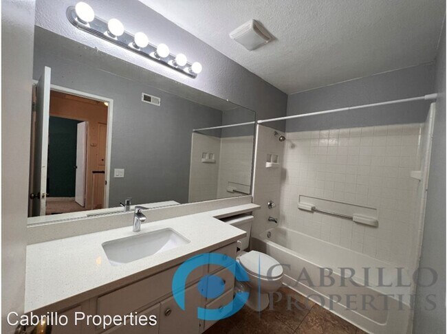 Building Photo - 3 br, 2.5 bath House - 1268 Rachel Circle