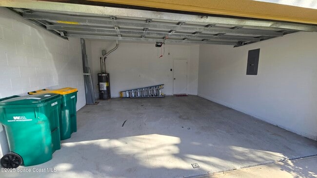 Building Photo - 3223 Monitor Ln