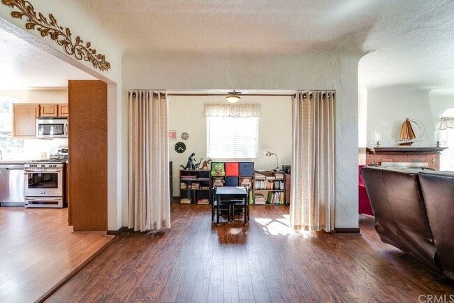 Building Photo - 5888 Grand Ave