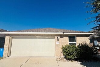 Building Photo - 1302 Golden Barley Dr