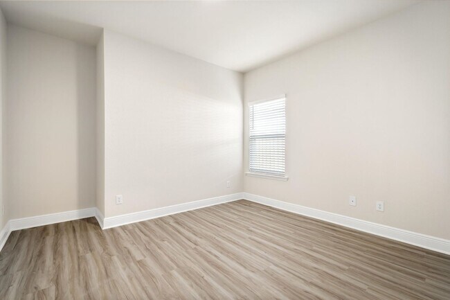 Building Photo - NEW CONSTRUCTION 4/2 IN FAIRHOPE FALLS