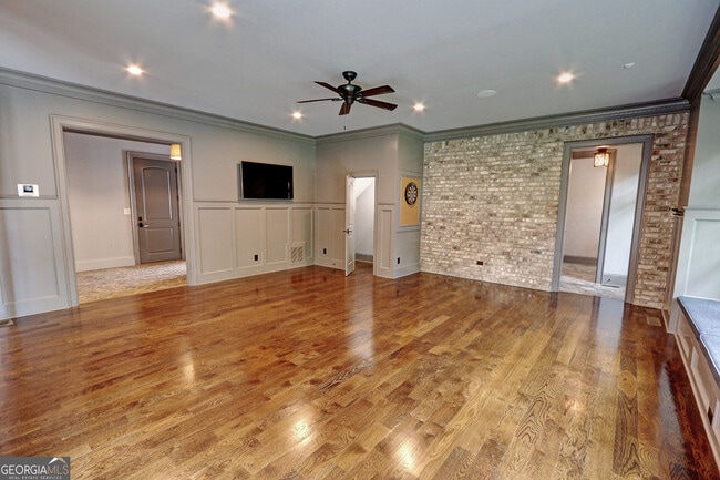 Building Photo - 1178 Chambord Way NE