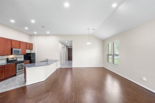 Building Photo - 6530 Bayliss Valley Ln