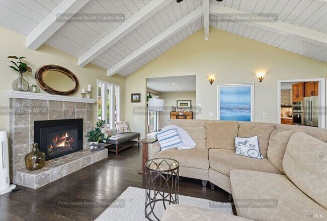 Building Photo - One of a kind home just steps away from Annadel State park