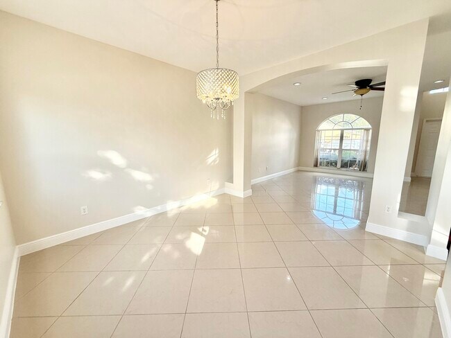 Building Photo - 9593 Tavernier Dr