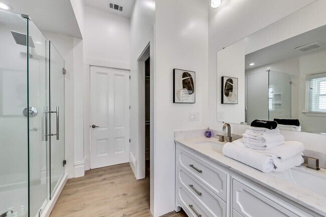 Building Photo - 1662 14th St