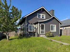 Building Photo - Charming Home for Lease
