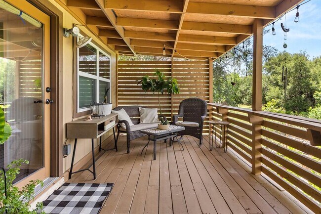 Building Photo - 467 Burr Oak Ln
