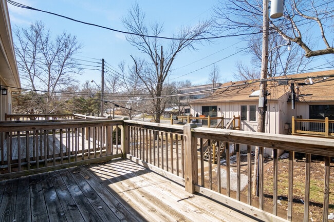 Building Photo - 4638 Bell St
