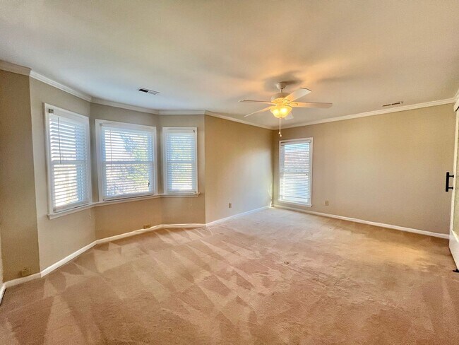 Building Photo - Charming Newly Remodeled 3BD, 2.5BA Raleigh Home with a Bonus Sunroom