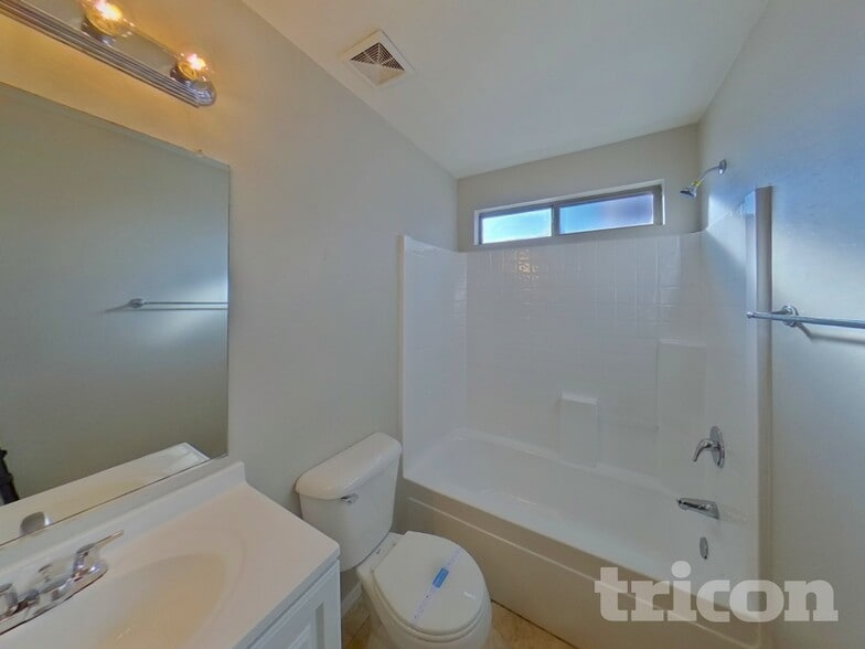 Building Photo - 19303 N Leland Rd