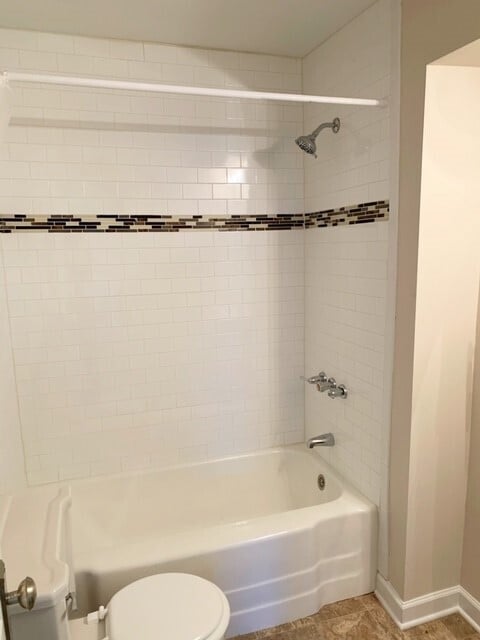 Building Photo - 480 S Luett Ave