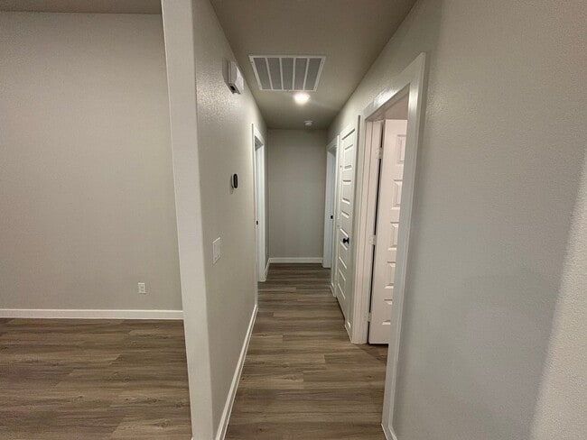 Building Photo - 3-Bedroom Home with Stylish Upgrades in Be...
