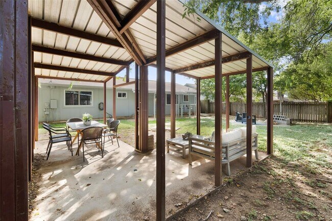 Building Photo - 2508 Cockburn Dr