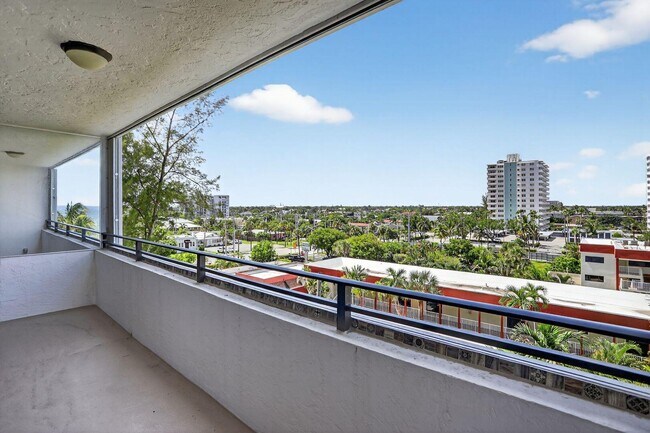 Building Photo - 1500 N Ocean Blvd