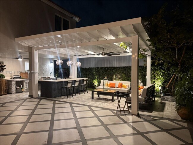 Building Photo - 10973 NW 53rd Ln