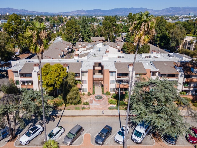 Building Photo - 15155 Sherman Way