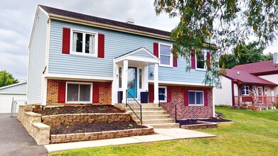 Building Photo - 304 Jackson St